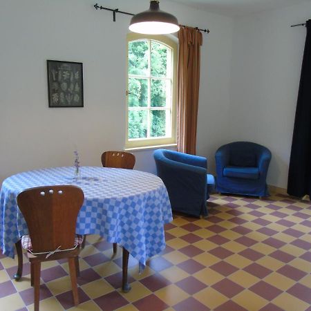 Schmiede Der Wasserburg Liepen Gielow Exterior foto